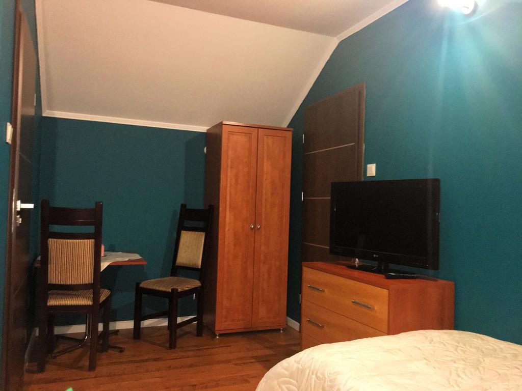Laura Bed & Breakfast Belchatow ภายนอก รูปภาพ
